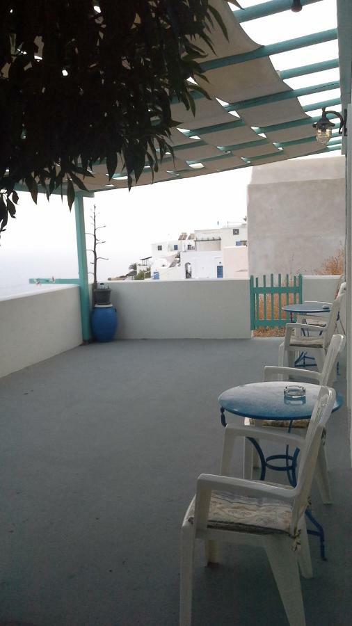Floras Rooms And Studios Anafi Exterior foto